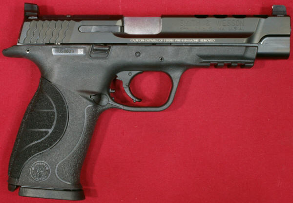 Smith & Wesson M&P9 Performance Center Ported Pistol Right View